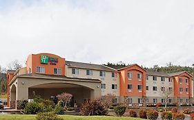 Holiday Inn Express & Suites Canyonville